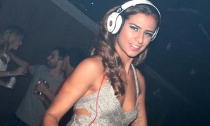 Namorada de Ronaldo toca como DJ ao lado de nomes do Rap